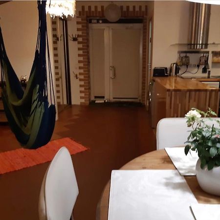 2 Story Studio Apartment Free Parking Included 里加 外观 照片